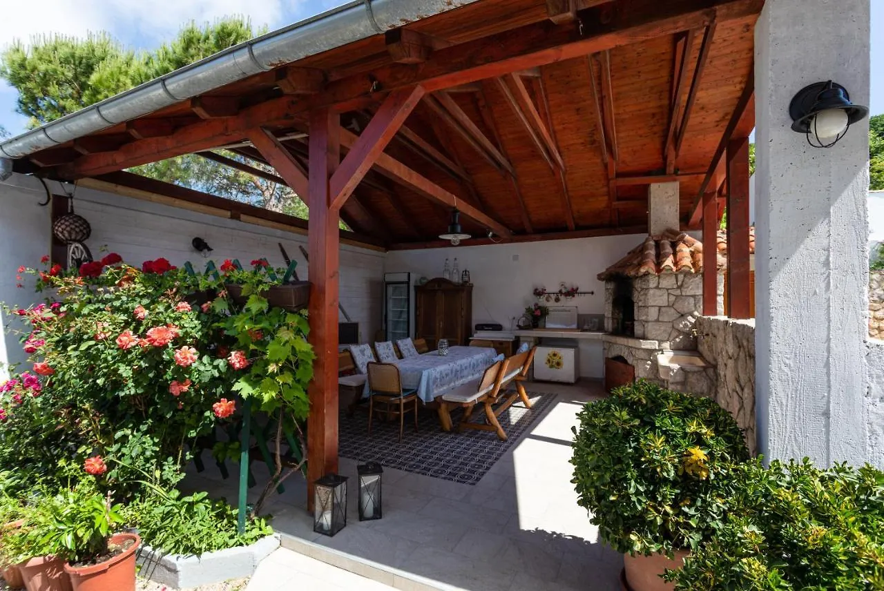 Apartments Maja Baska  Croatia